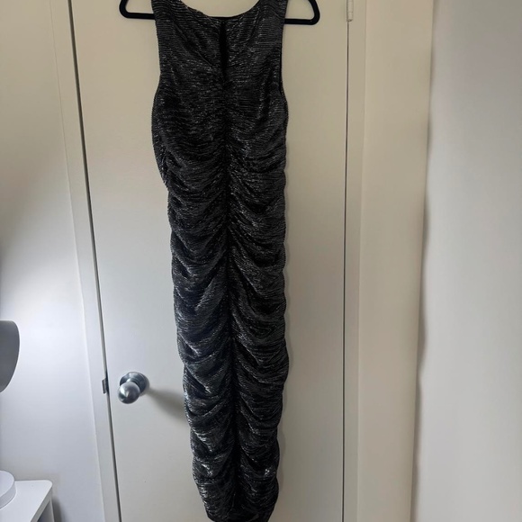 LINE AND DOT SILVER DRESS - Picture 3 of 4